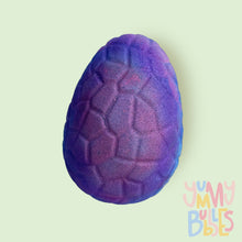 Load image into Gallery viewer, dragon egg bath bomb with a toy inside