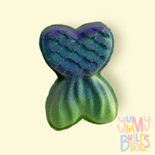 Load image into Gallery viewer, mermaid tail bath bomb with a toy inside