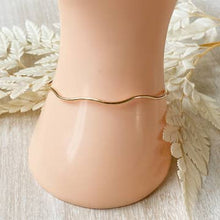 Load image into Gallery viewer, The Wave Bangle