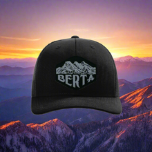 Load image into Gallery viewer, 3 sisters berta hat small fit black
